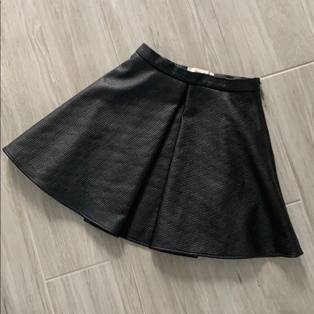 Cameo black leather skirt